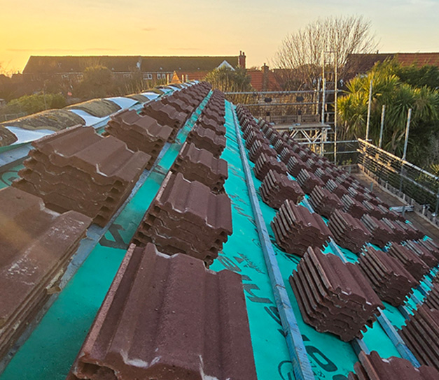 child-roofing-home-lozenges-pitched-roofs-2